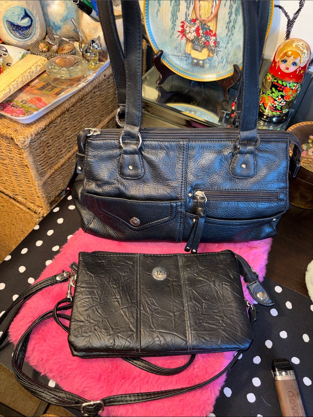 EUC STONE AND CO.. AND STONE MOUNTAIN BLACK PURSE BUNDLE. THE STONE MOU